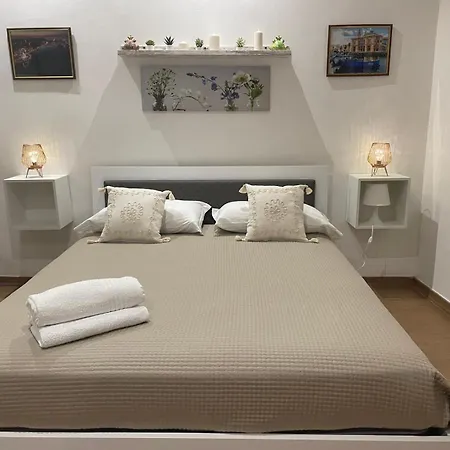 La Corte Del Castello Apartment Bari